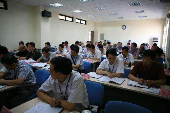 開遠市教育教學品質提升高級研修班在清華大學舉行