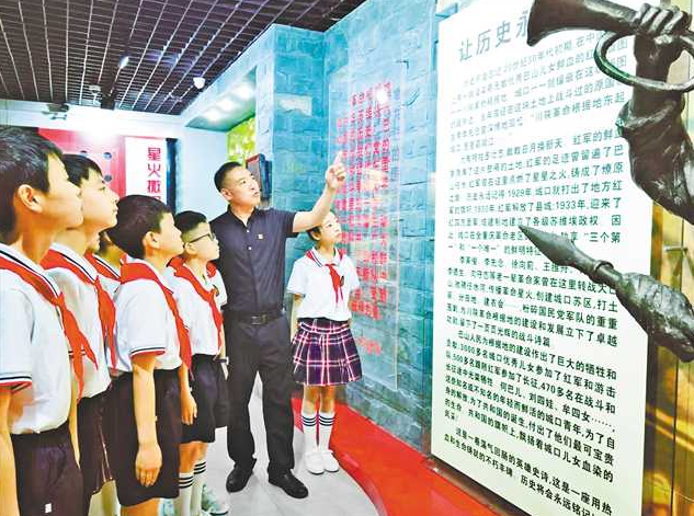 廟壩鎮第一小學學生講述城口革命故事，創作泥塑再現百年經典，用實際行動傳承紅色精神 “紅孩子”是這樣“煉”成的