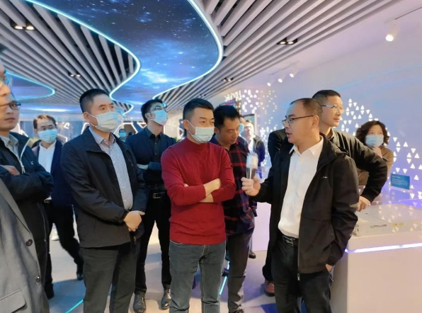 湖州南太湖新區科級領導公務人員集體在復旦大學“充電”